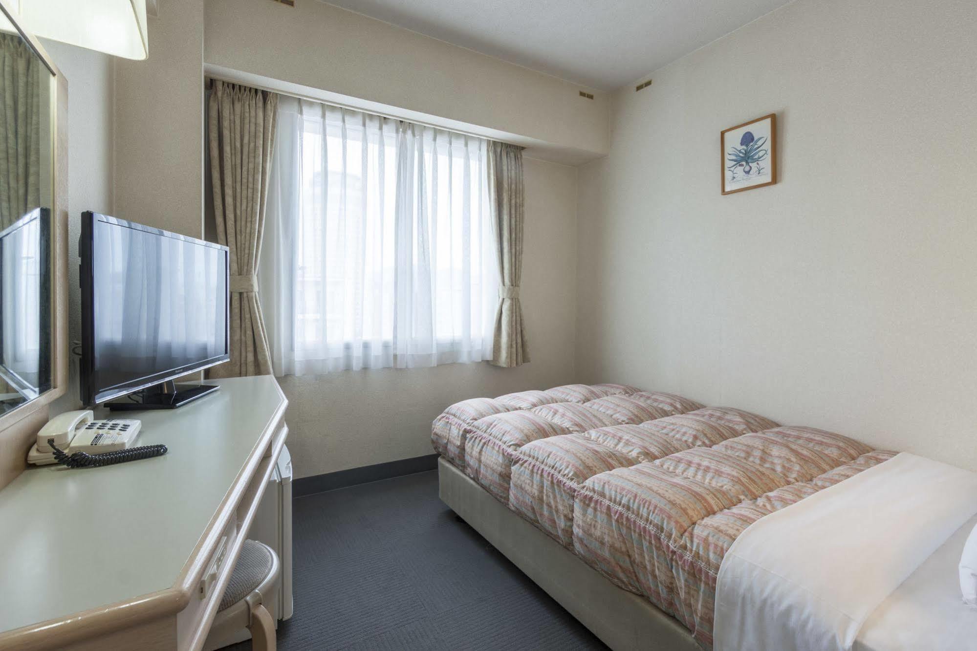 Comfort Hotel Sapporo Exterior photo
